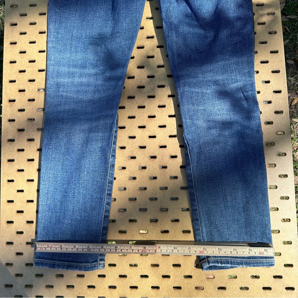 Citizens Of Humanity Indigo Rocket Crop High Rise Skinny Dark Side Detail Jeans - Picture 6 of 10